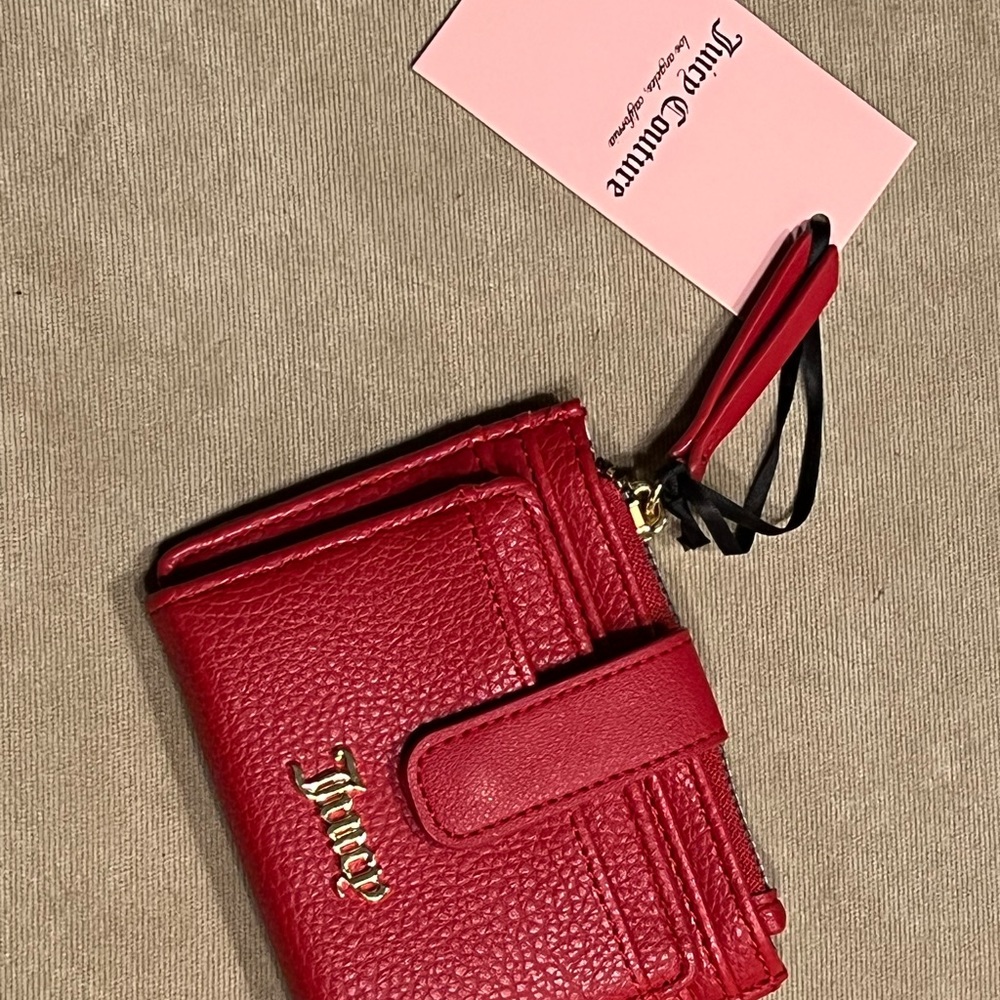 $37 NWT | Juicy Couture Romantic Rose Love Club Small Wallet!
